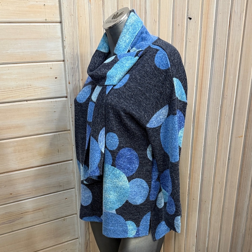 Stylish Cowl Neck Sweater with Blue and navy Dots - Picture 5 of 7